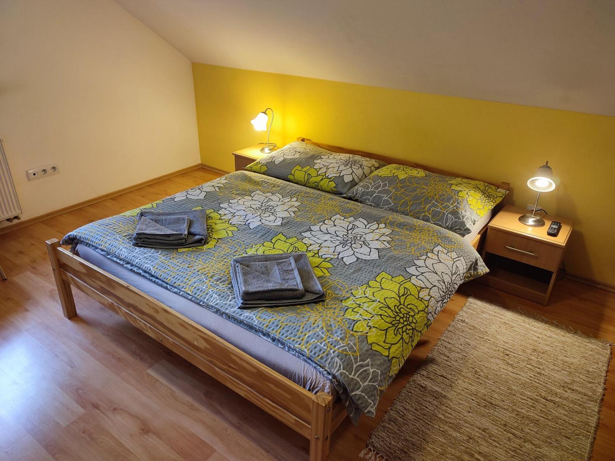 Apartmany Zachar Bešeňová エクステリア 写真