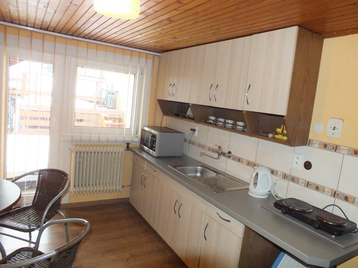 Apartmany Zachar Bešeňová エクステリア 写真
